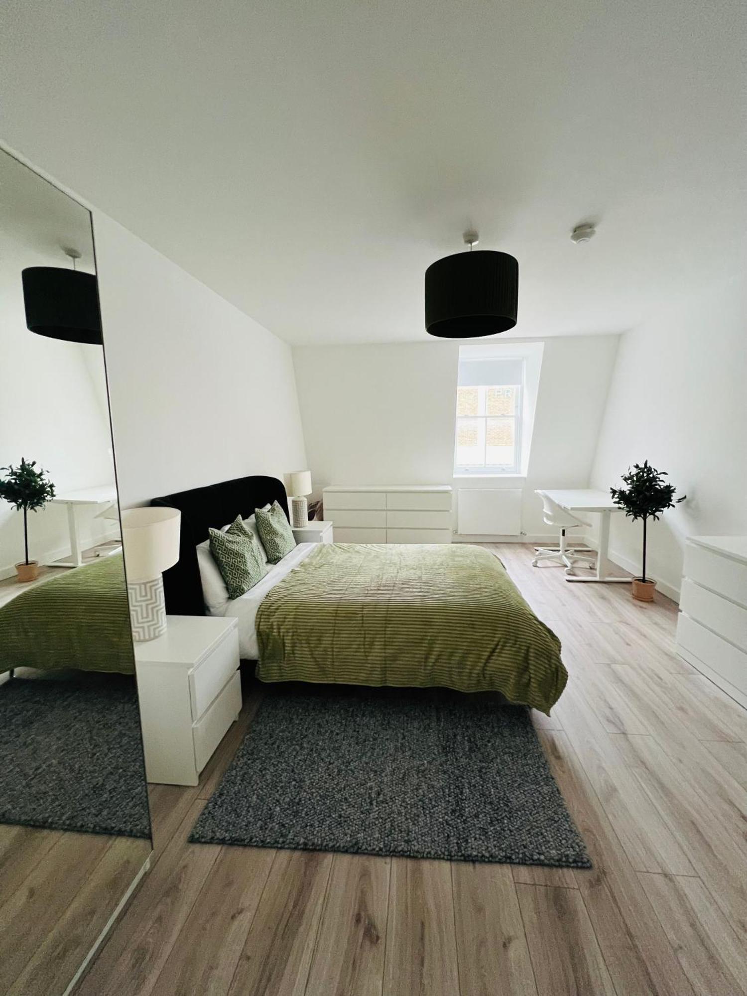 Stunning New Penthouse Apartment Southend-on-Sea Exterior photo