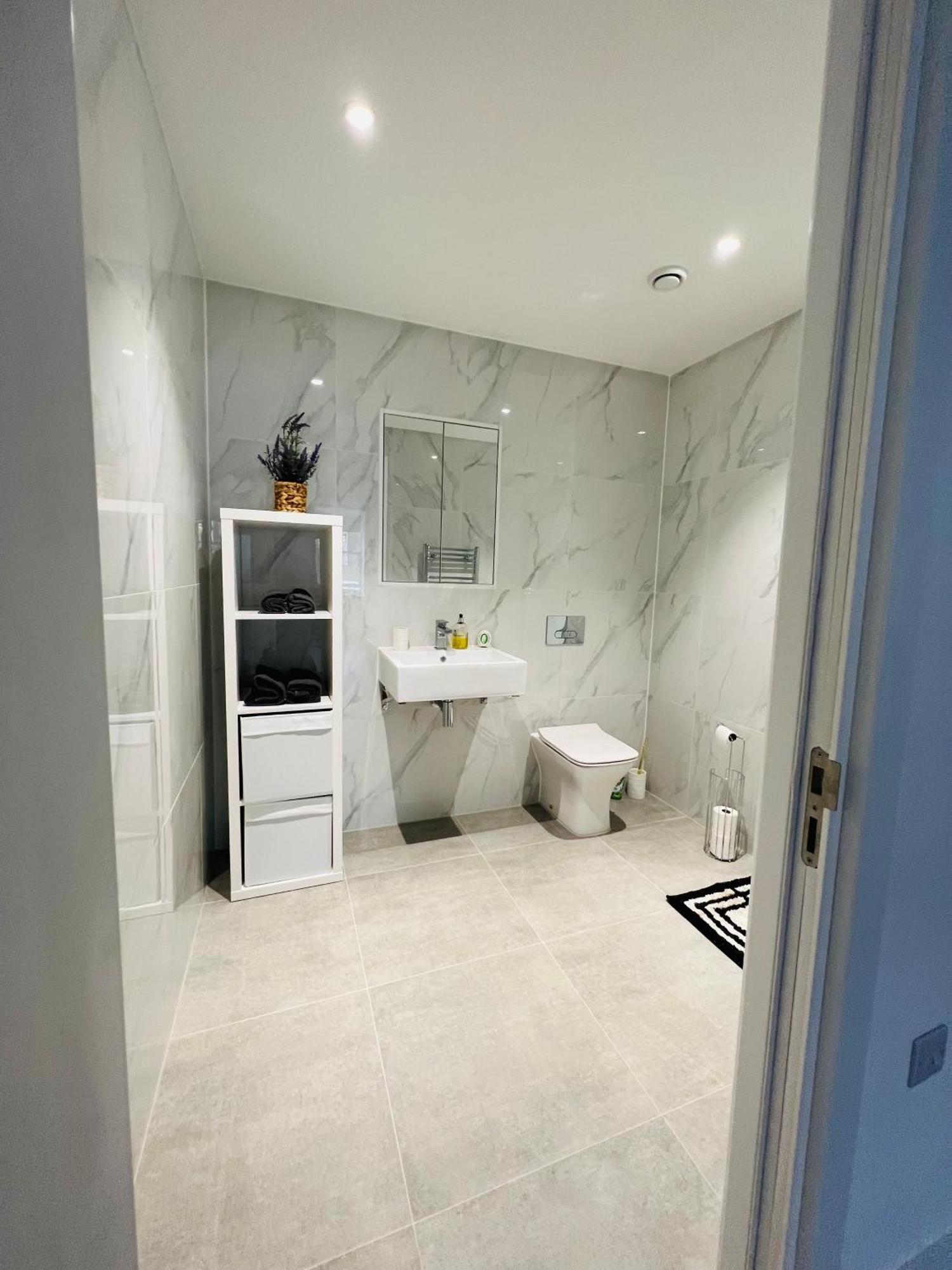 Stunning New Penthouse Apartment Southend-on-Sea Exterior photo