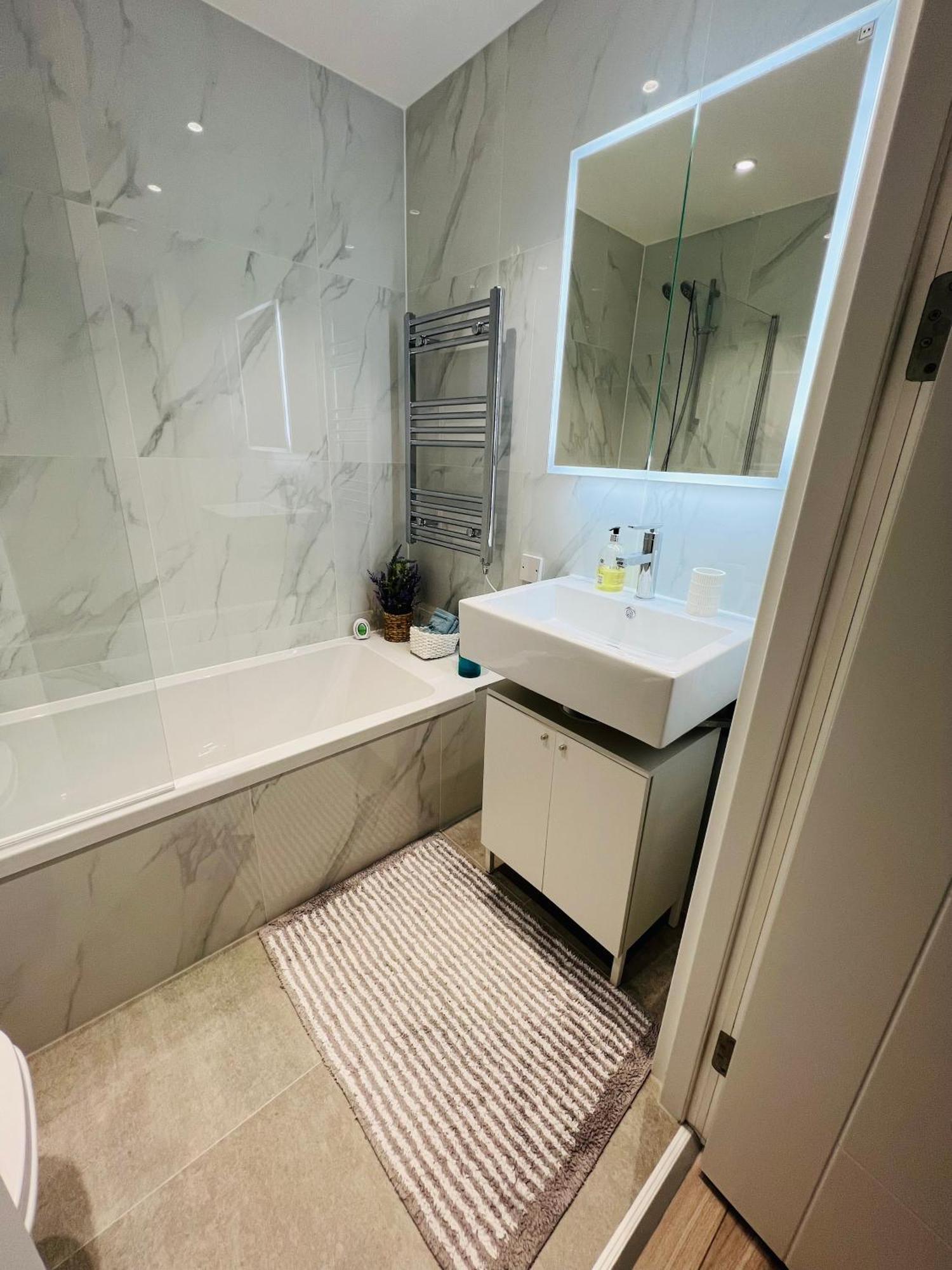 Stunning New Penthouse Apartment Southend-on-Sea Exterior photo