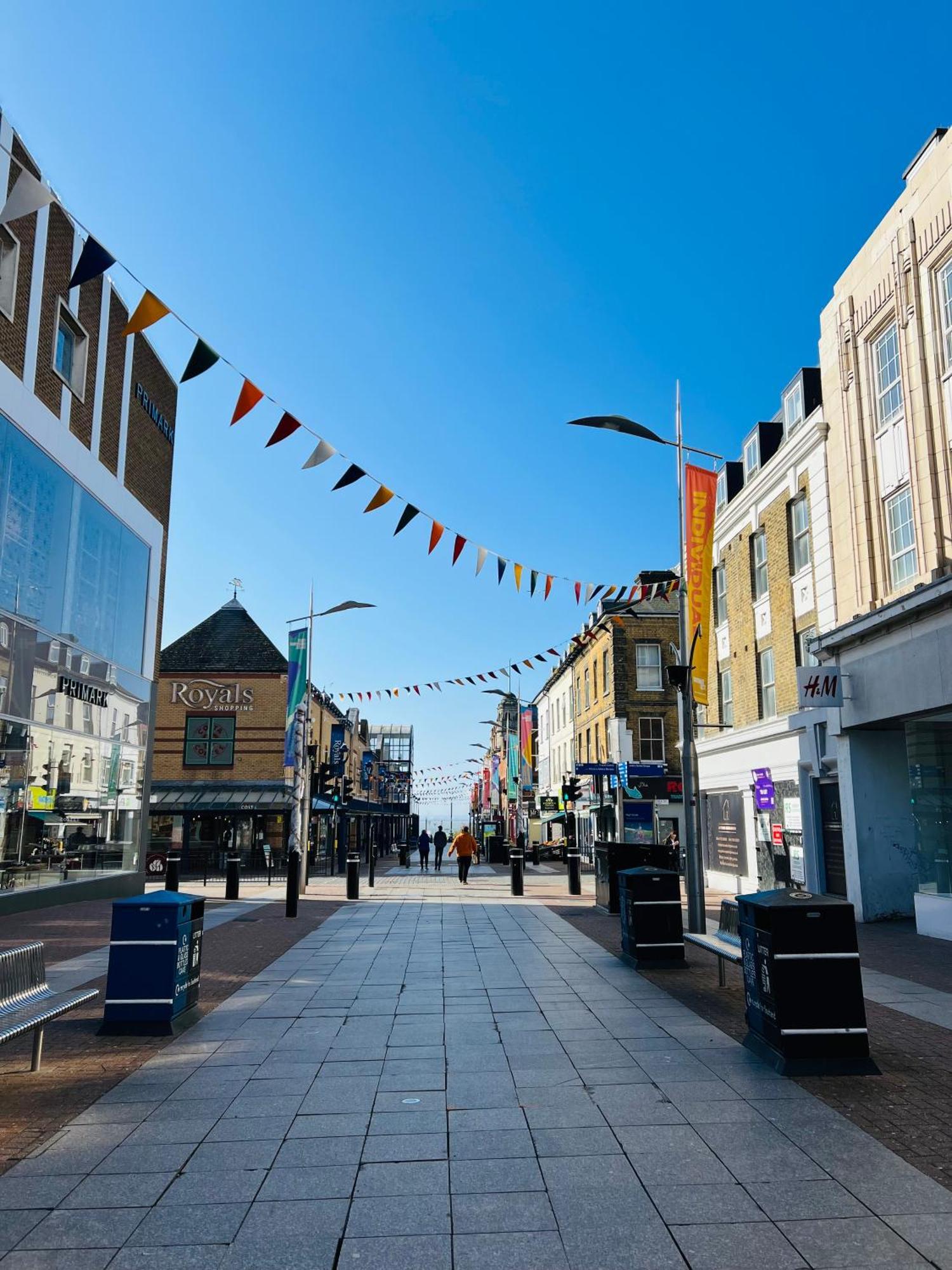 Stunning New Penthouse Apartment Southend-on-Sea Exterior photo
