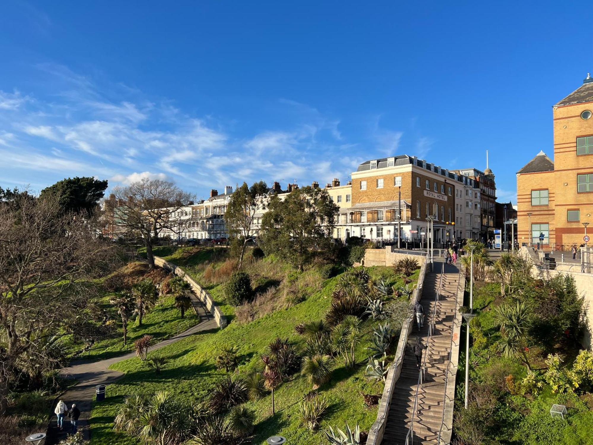 Stunning New Penthouse Apartment Southend-on-Sea Exterior photo